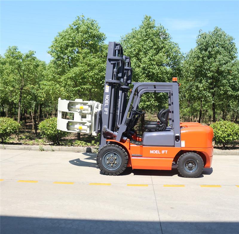 diesel-forklift-with-paper-roll-clamp