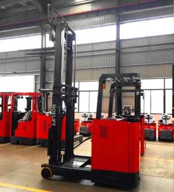 Kho chứa xe nâng pin Reach có thể chịu 2 tấn